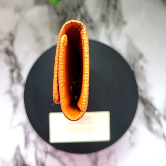 LV Key Case Epi Leather Authentic EUC - Picture 11 of 13